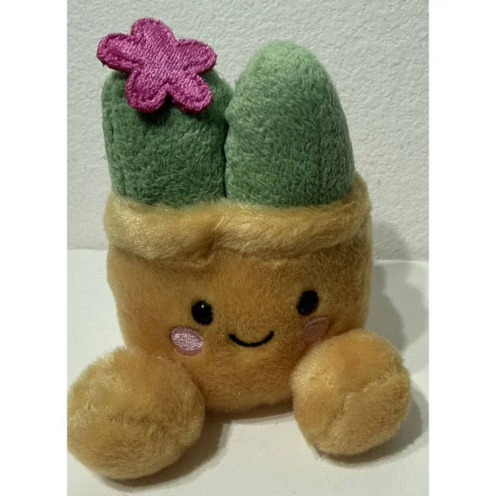 2024 AURORA Palm Pals SEYLA THE SUCCULENT PLANT 5